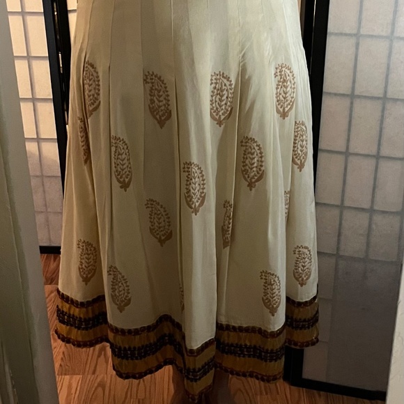 SOFT SURROUNDINGS Cotton/Rayon Skirt with Embroidering - Picture 4 of 6